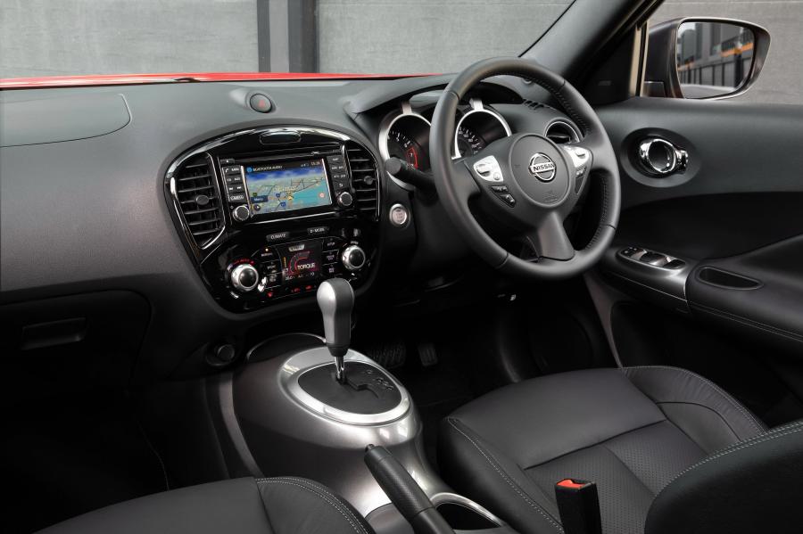 Торпедо Nissan Juke Ti-S 2018 года  (AU) (фото 2 из 18)